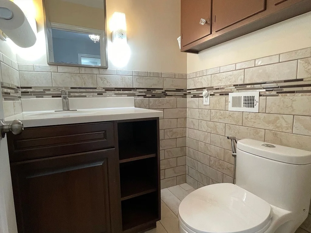 2 bed, 1 bath apartment for rent at 20 Drummer Boy Way Unit 20, Lexington — photo 10 of 23