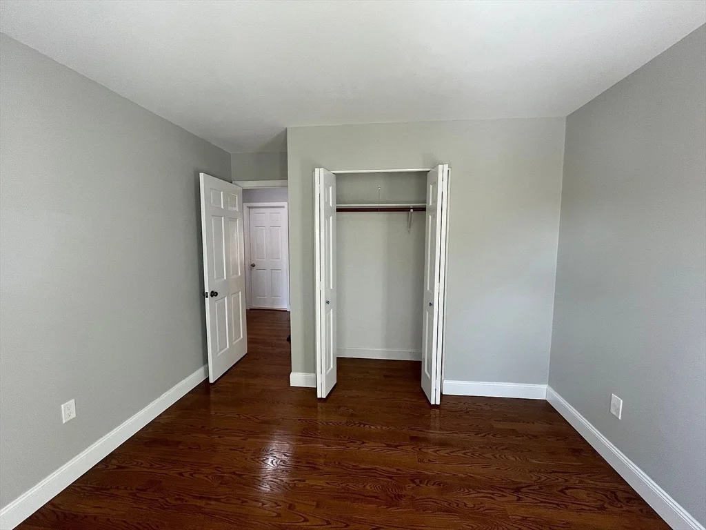 2 bed, 1 bath apartment for rent at 20 Drummer Boy Way Unit 20, Lexington — photo 16 of 23