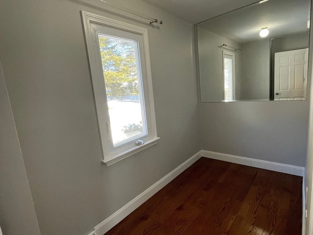 2 bed, 1 bath apartment for rent at 20 Drummer Boy Way Unit 20, Lexington — photo 17 of 23