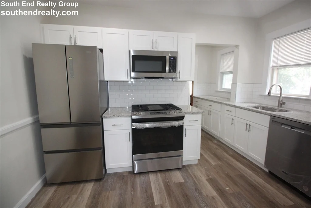 2 bed, 1 bath apartment for rent at 20 Egerton Rd Unit 20, Arlington — photo 3 of 15