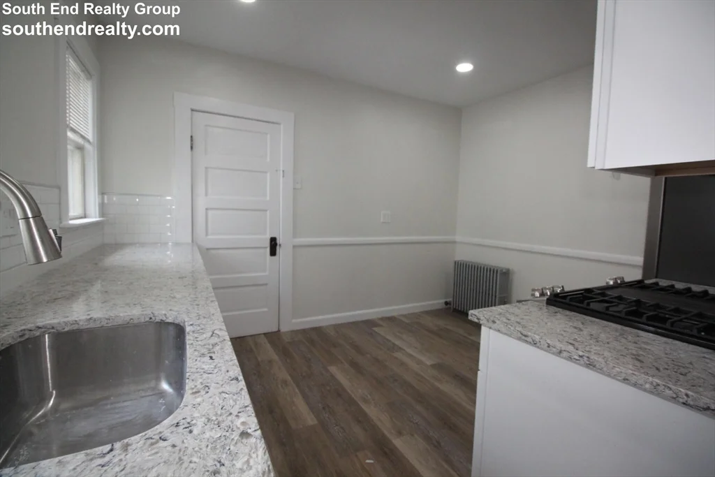 2 bed, 1 bath apartment for rent at 20 Egerton Rd Unit 20, Arlington — photo 4 of 15
