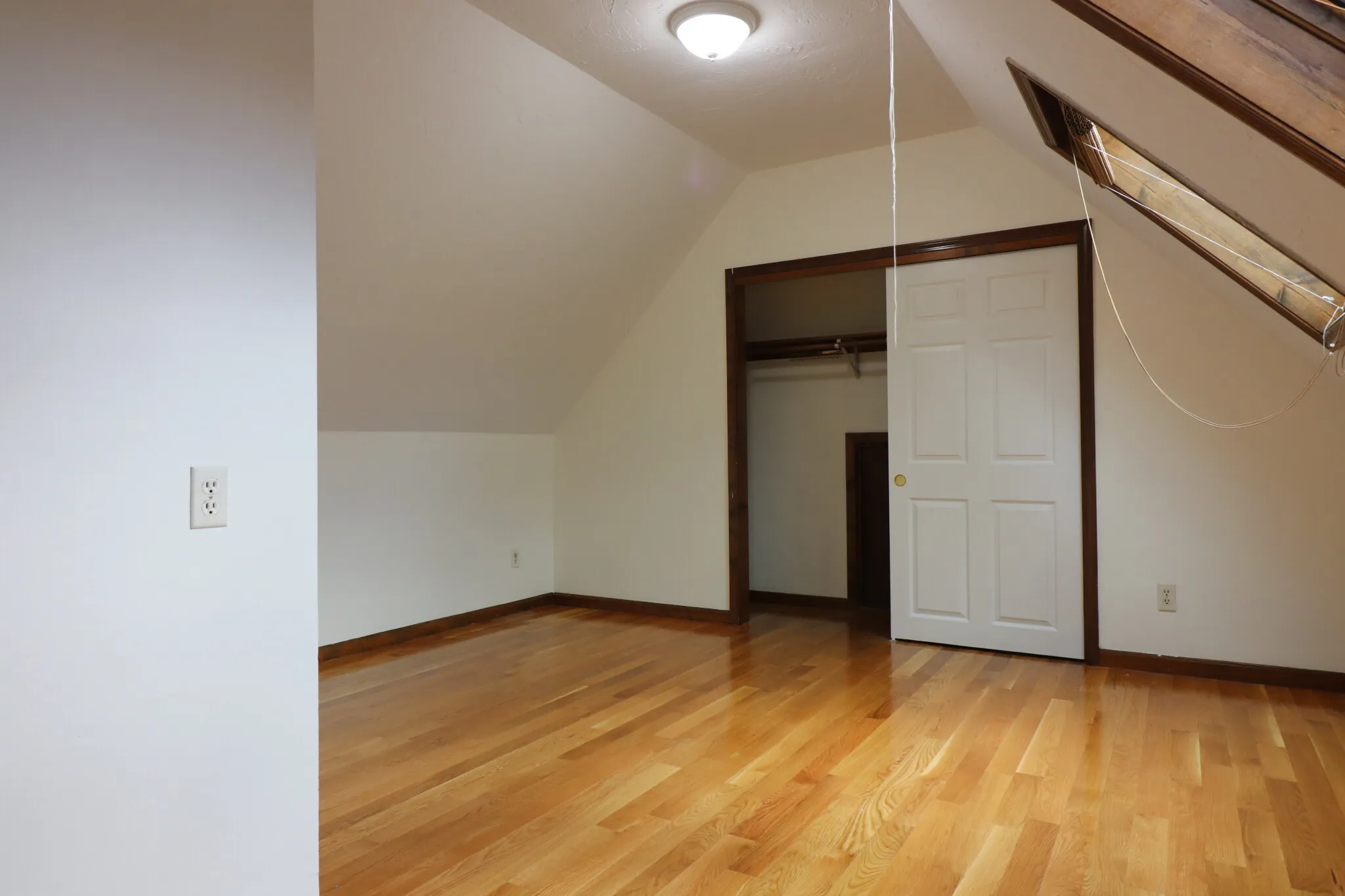 4 bed, 2 bath apartment for rent at 20 Eliot St Unit 1, Chestnut Hill — photo 19 of 25
