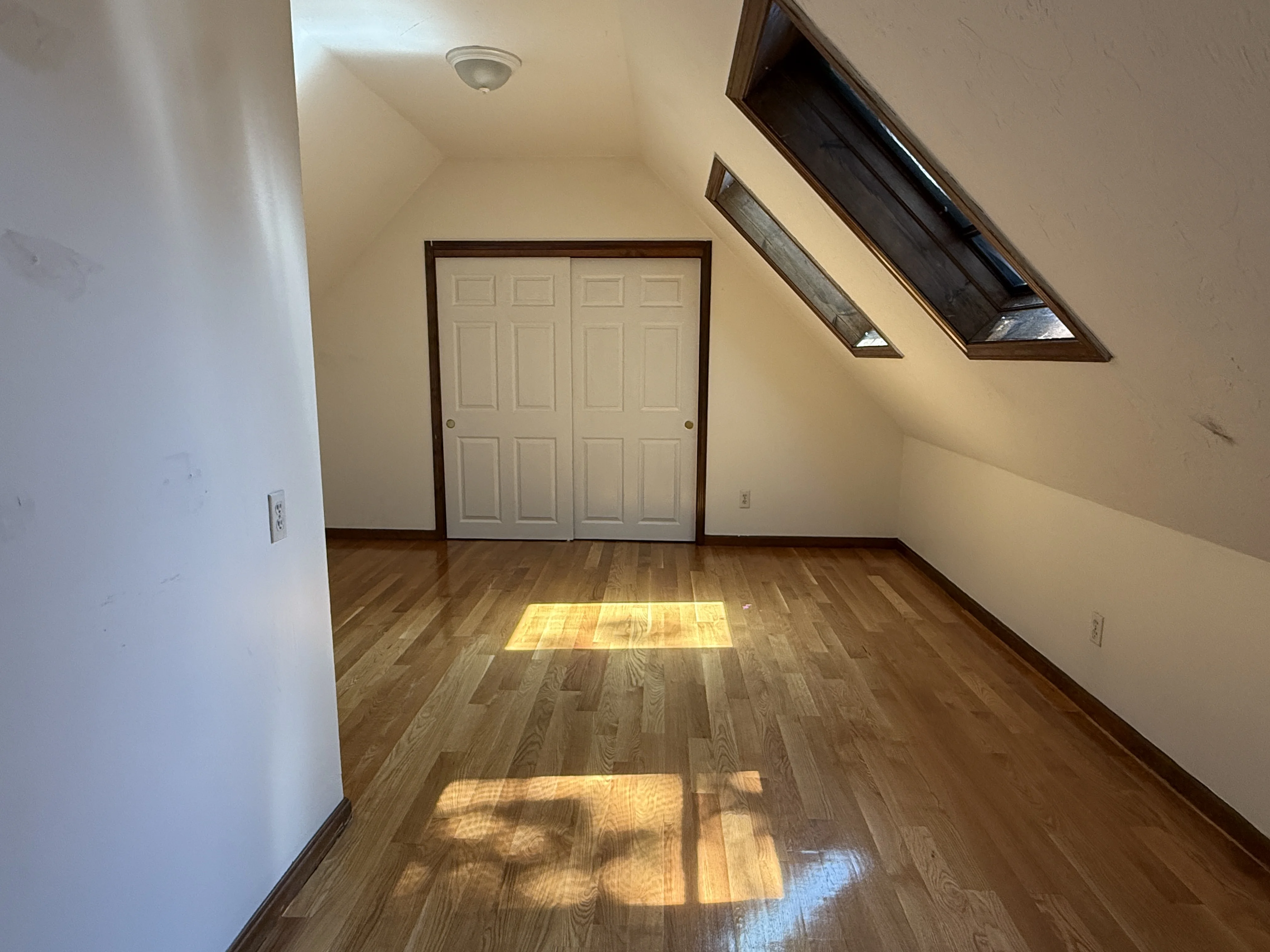 4 bed, 2 bath apartment for rent at 20 Eliot St Unit A, Chestnut Hill — photo 14 of 14