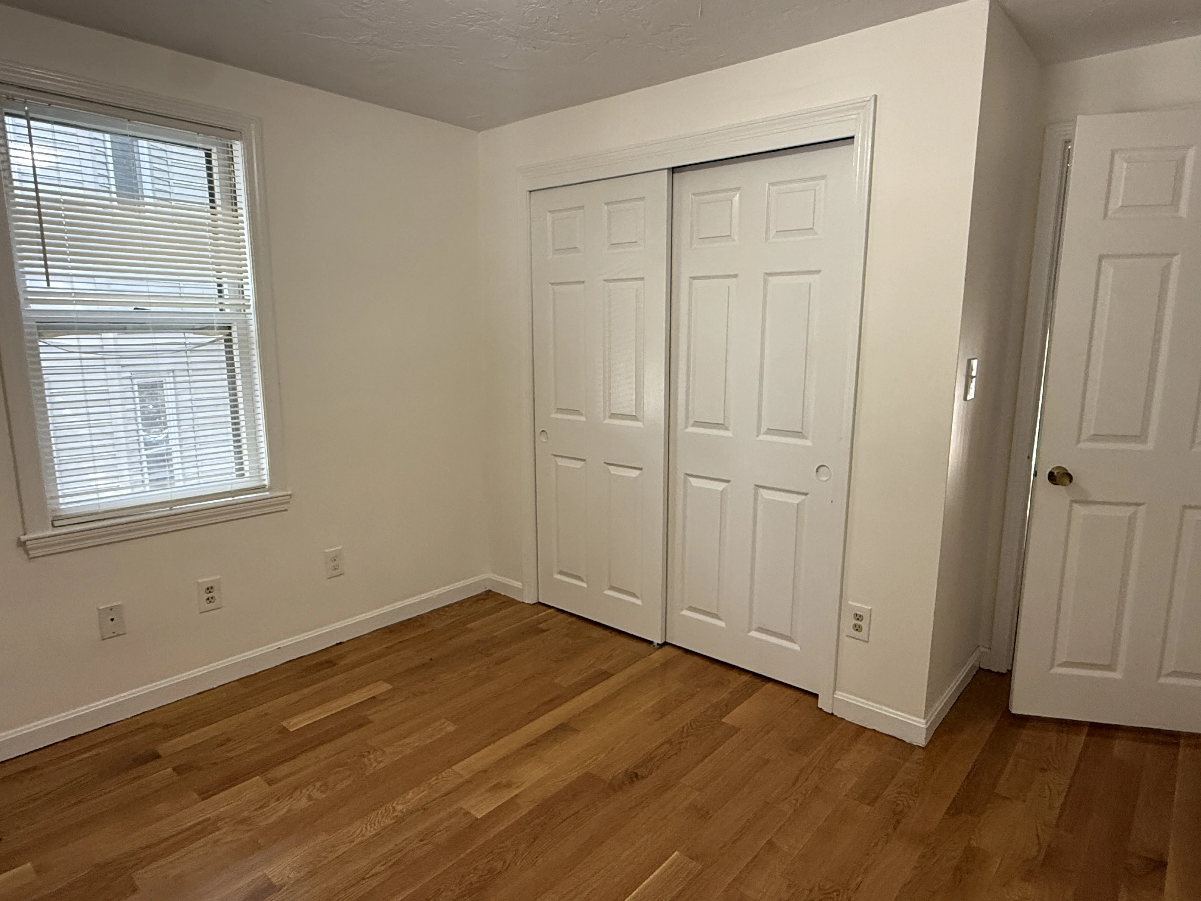 4 bed, 2 bath apartment for rent at 20 Eliot St Unit A, Chestnut Hill — photo 7 of 14
