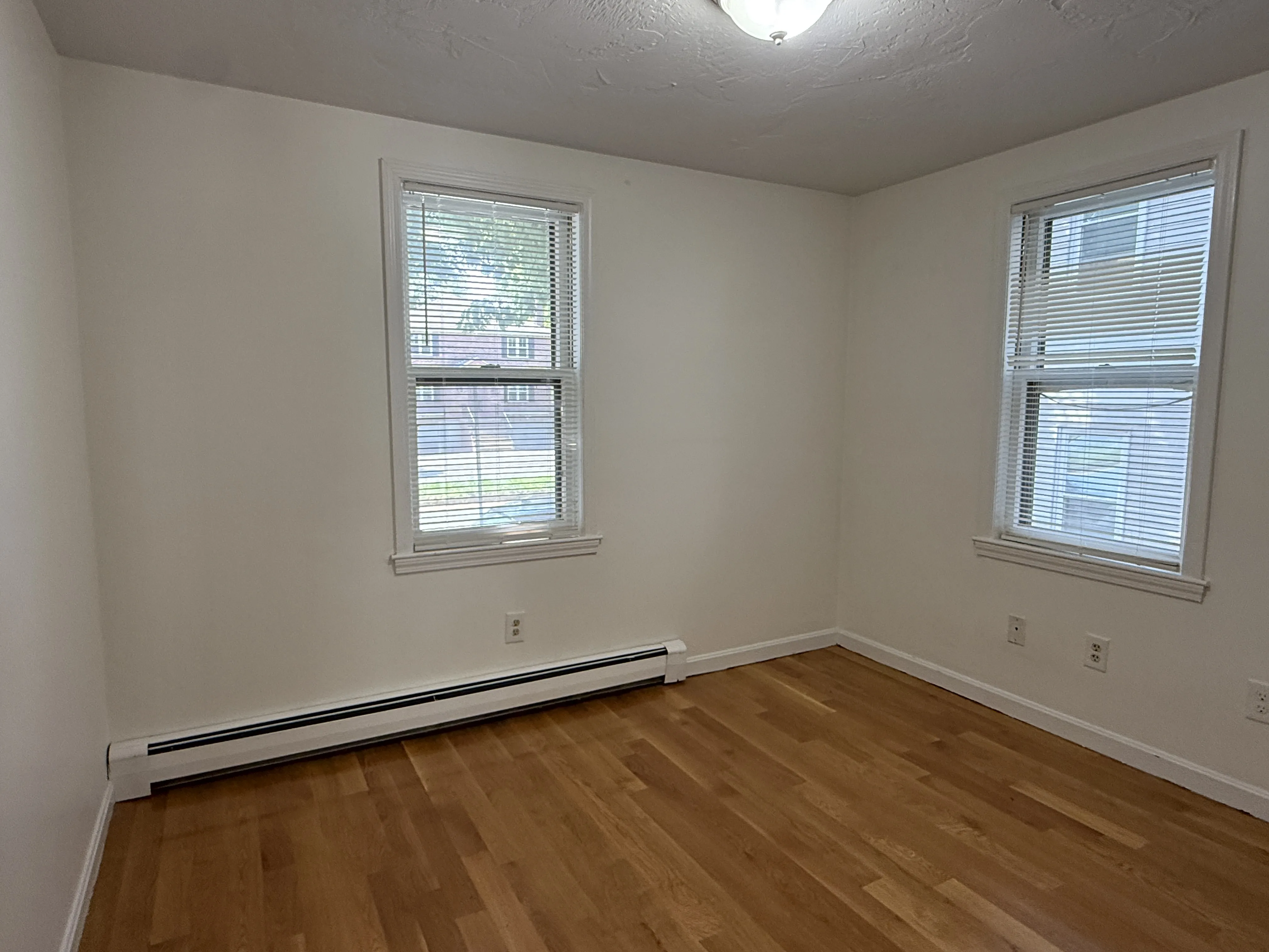 4 bed, 2 bath apartment for rent at 20 Eliot St Unit A, Chestnut Hill — photo 6 of 14