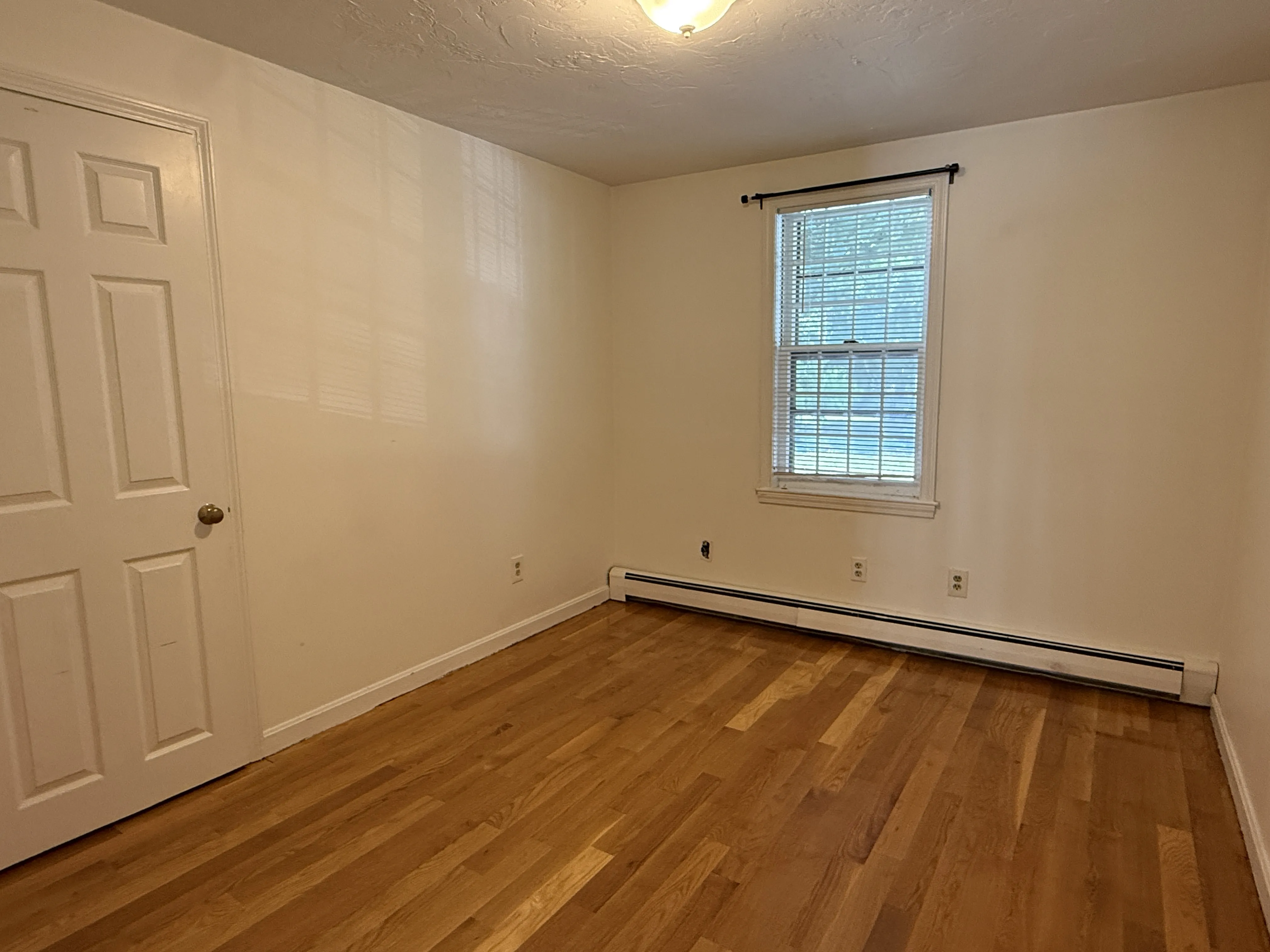 4 bed, 2 bath apartment for rent at 20 Eliot St Unit A, Chestnut Hill — photo 8 of 14