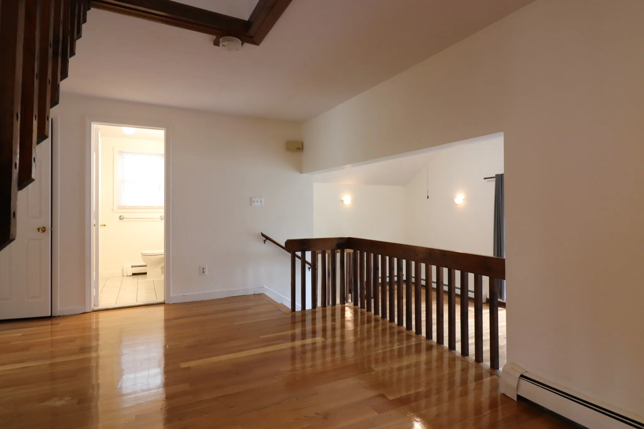 4 bed, 2 bath apartment for rent at 20 Eliot St Unit B, Chestnut Hill — photo 8 of 25