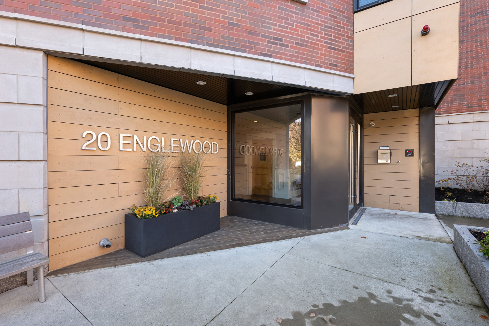1 bed, 1 bath apartment for rent at 20 Englewood Ave Unit 206, Brookline — photo 2 of 8