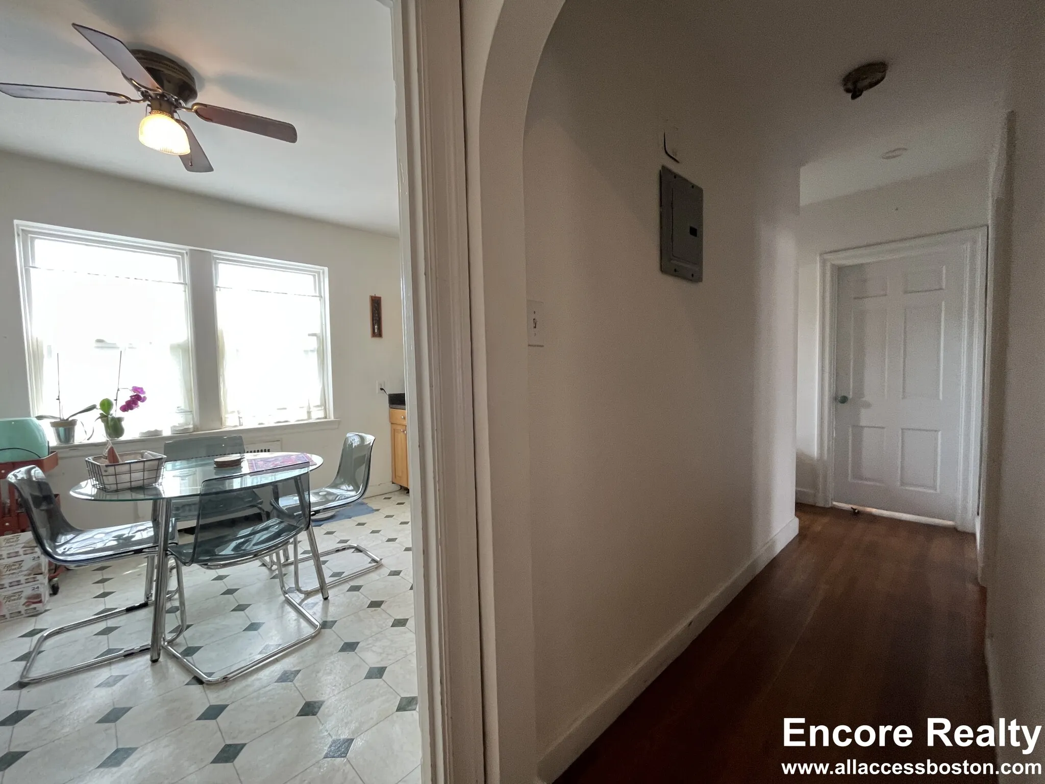 2 bed, 1 bath apartment for rent at 20 Fairbanks St Unit 8, Brookline — photo 8 of 20