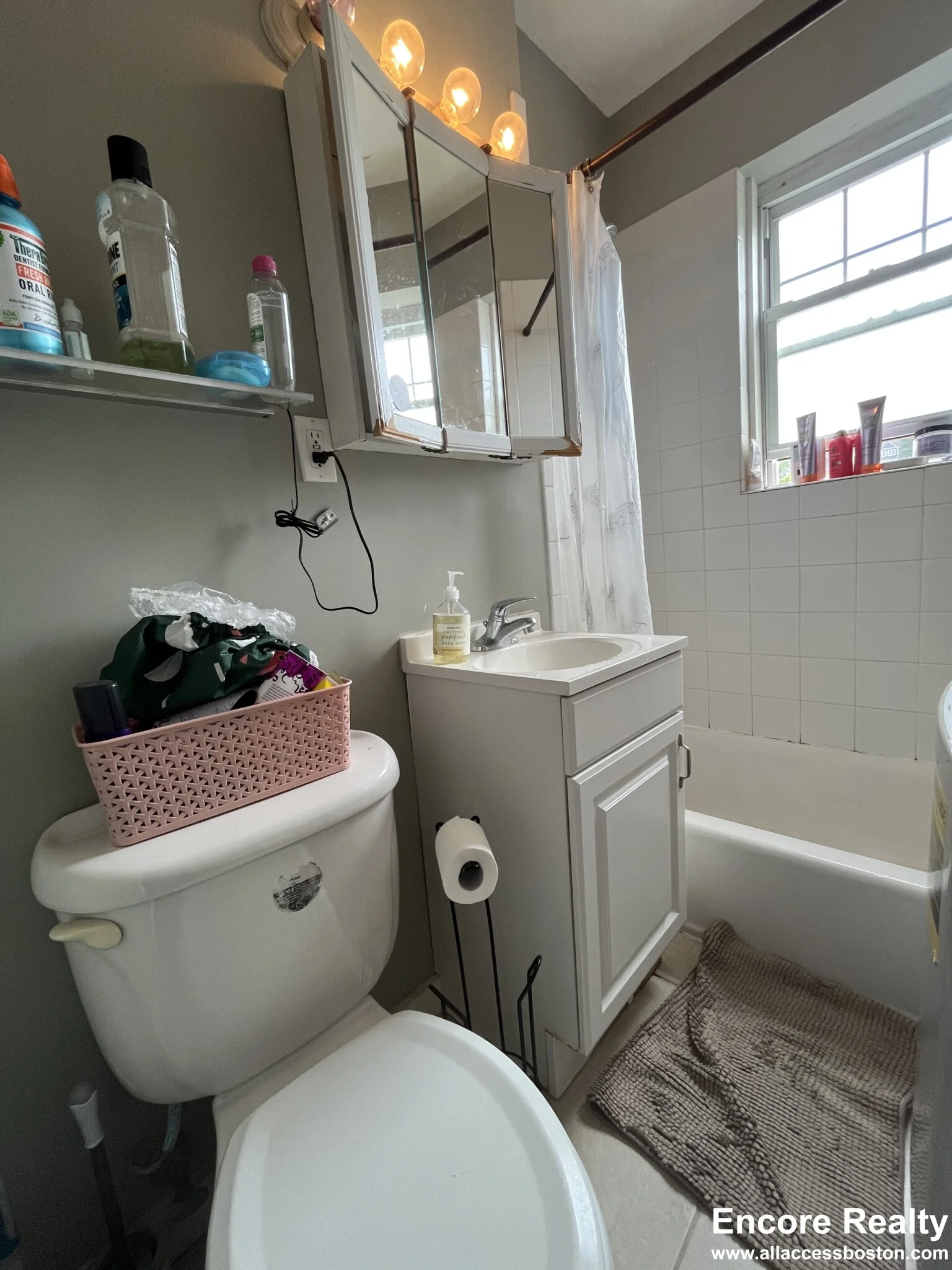 2 bed, 1 bath apartment for rent at 20 Fairbanks St Unit 8, Brookline — photo 20 of 20