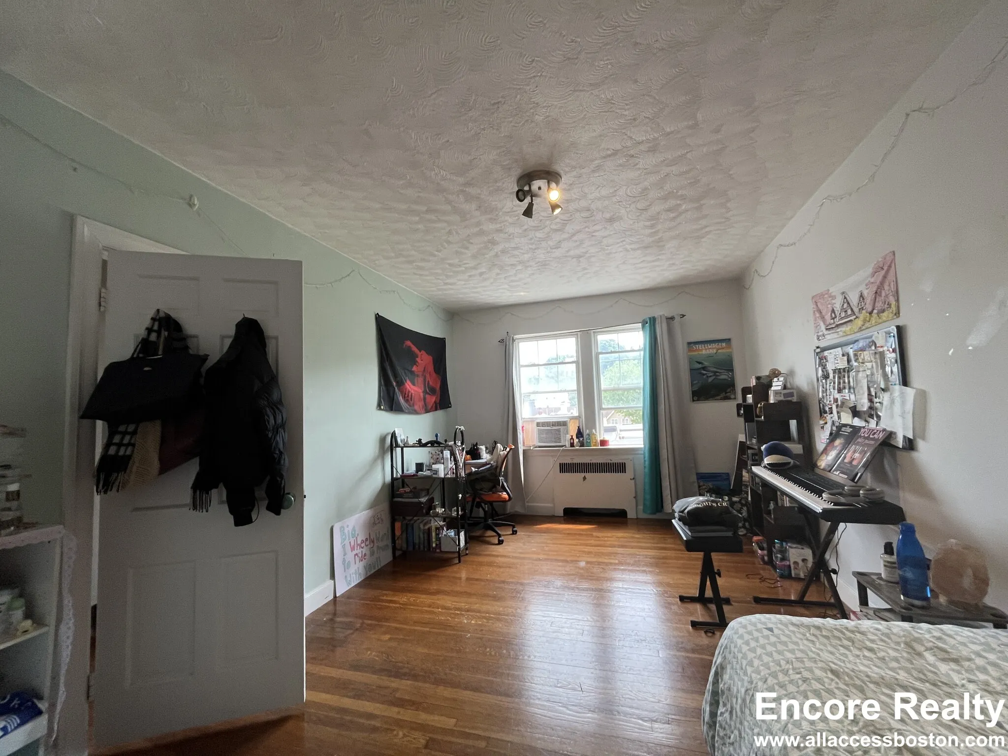 2 bed, 1 bath apartment for rent at 20 Fairbanks St Unit 8, Brookline — photo 18 of 20