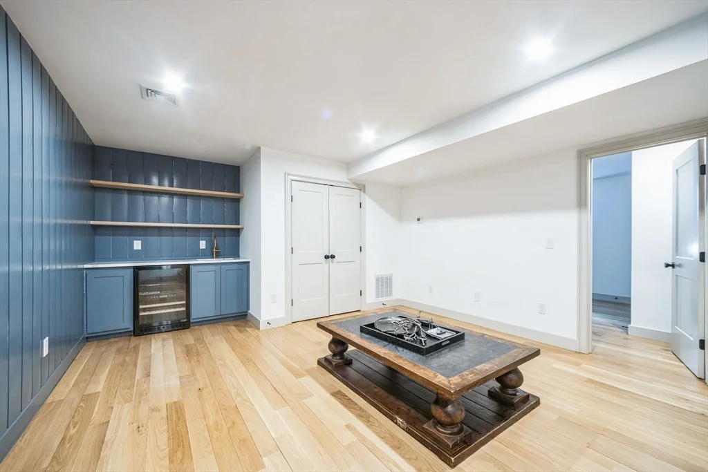 4 bed, 3 bath apartment for rent at 20 Fairmont St Unit 20, Cambridgeport — photo 19 of 24