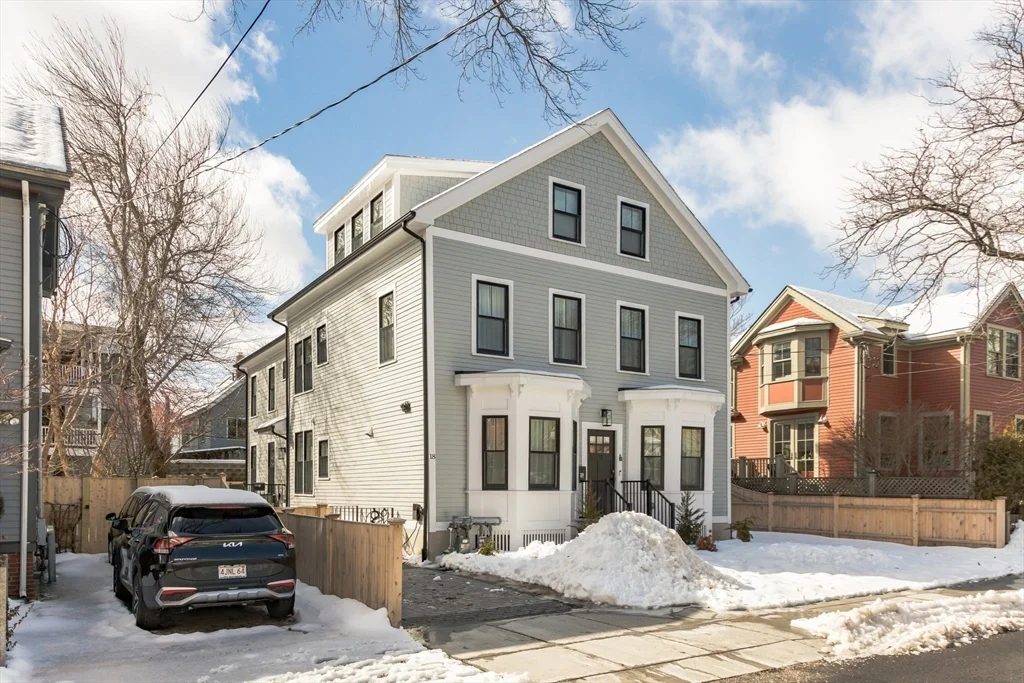 4 bed, 3 bath apartment for rent at 20 Fairmont St Unit 20, Cambridgeport — photo 1 of 24