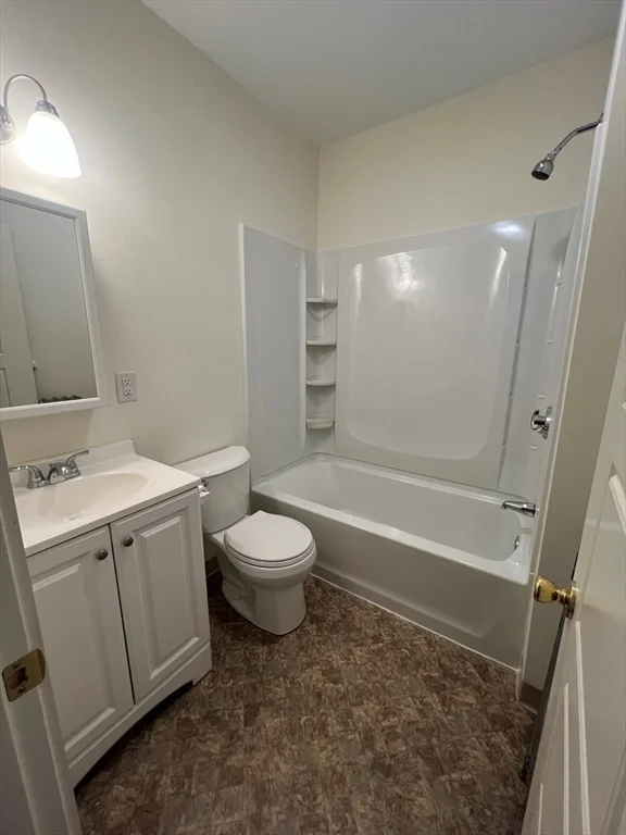 2 bed, 1 bath apartment for rent at 20 Fairmount St Unit 1, Mattapan — photo 8 of 9