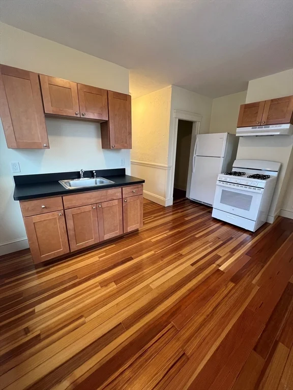 2 bed, 1 bath apartment for rent at 20 Fairmount St Unit 1, Mattapan — photo 1 of 9