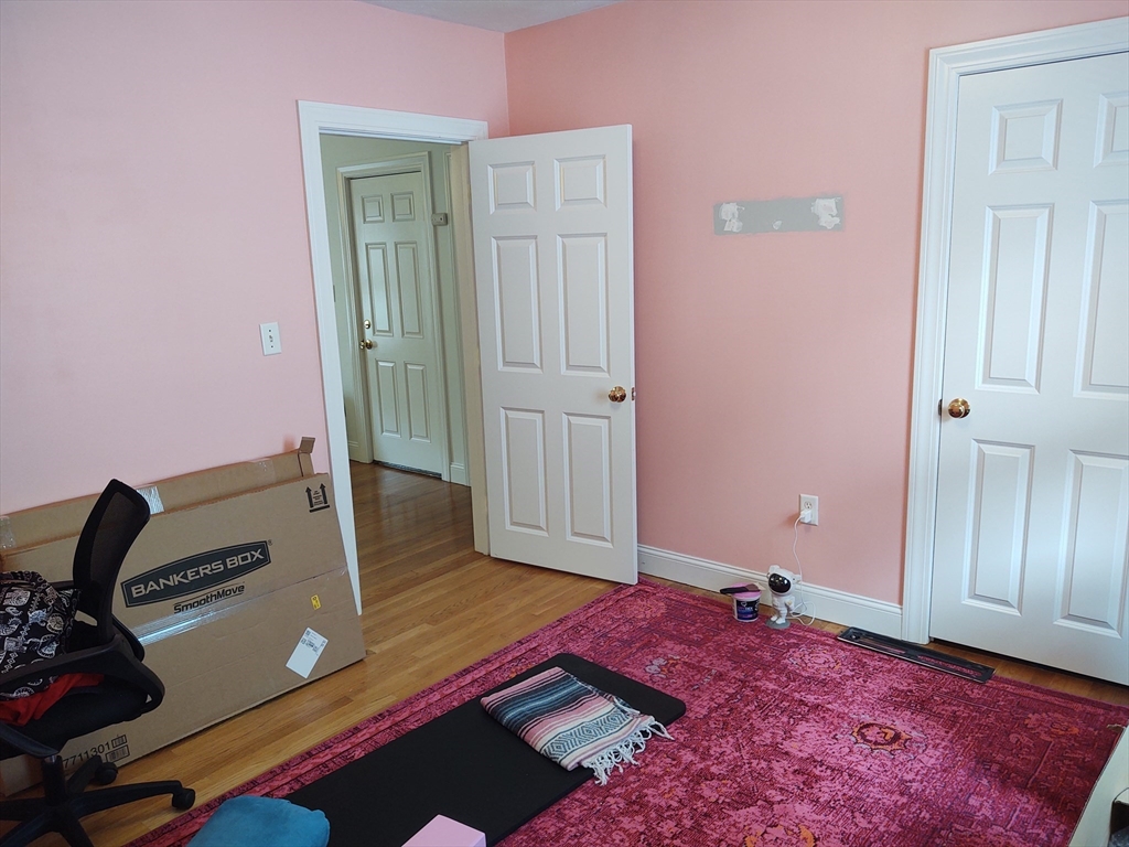 3 bed, 1 bath apartment for rent at 20 Fay Ct Unit B, Marlborough — photo 11 of 28