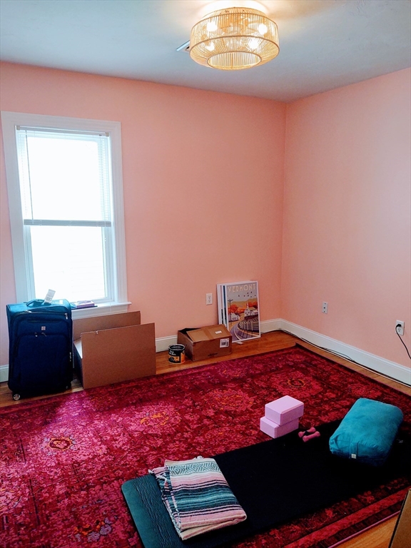 3 bed, 1 bath apartment for rent at 20 Fay Ct Unit B, Marlborough — photo 12 of 28