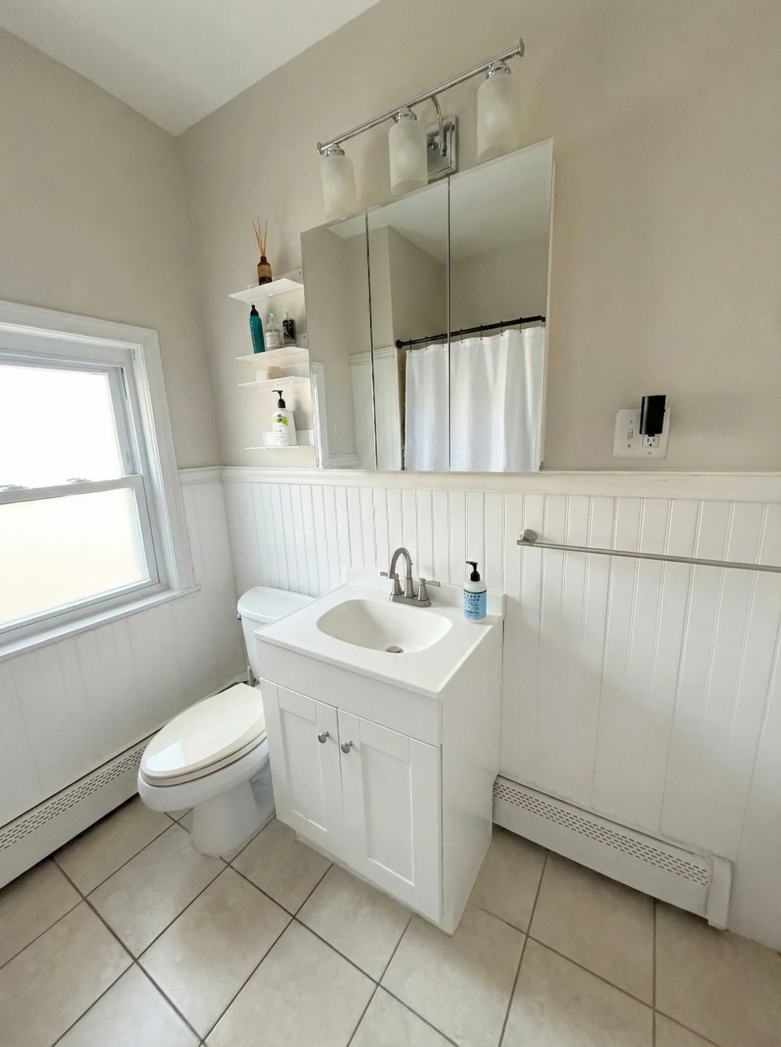 4 bed, 1.5 bath apartment for rent at 20 Fellsway Unit 2, Ten Hills — photo 15 of 17