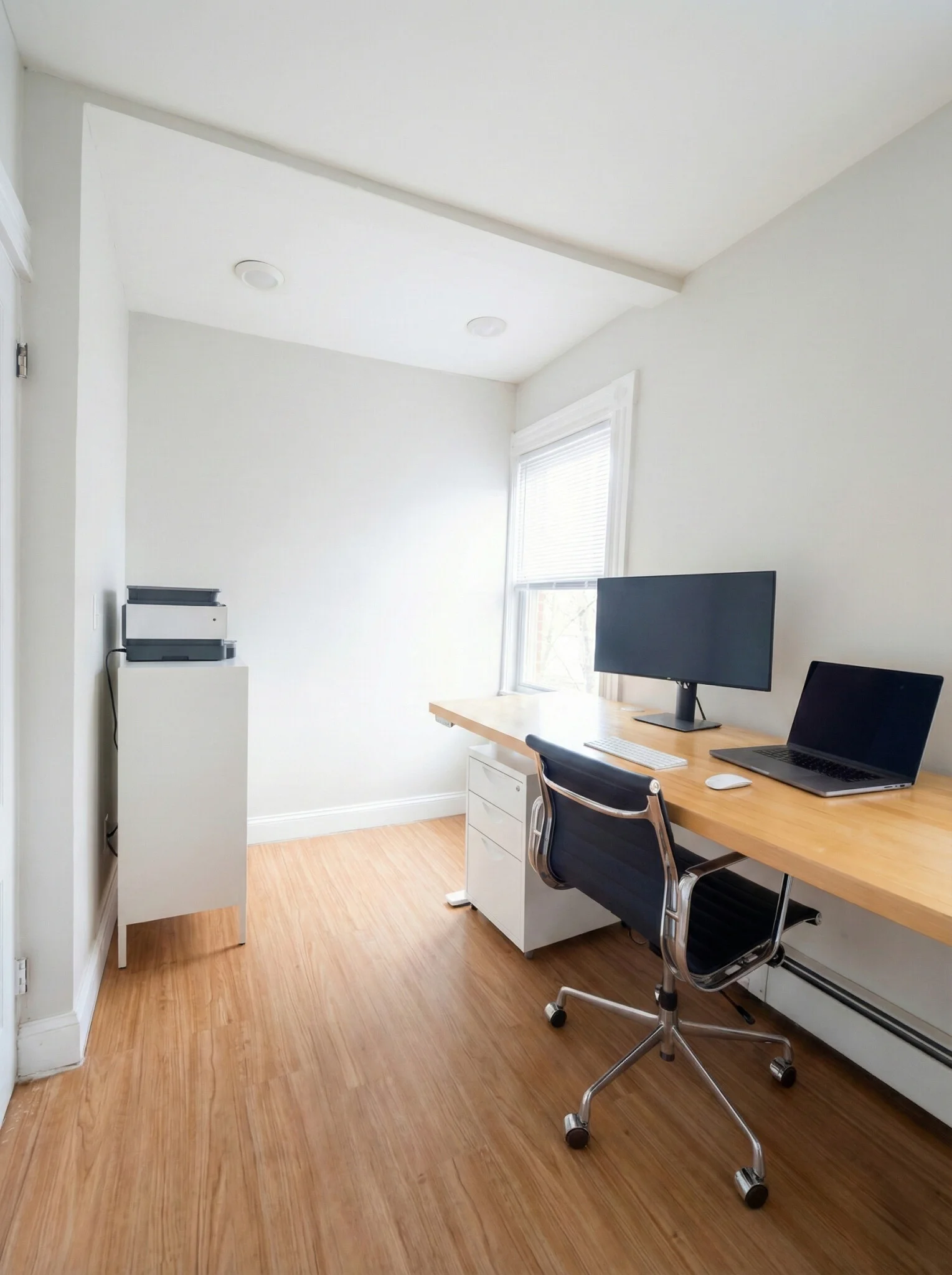 4 bed, 1.5 bath apartment for rent at 20 Fellsway Unit 2, Ten Hills — photo 11 of 17