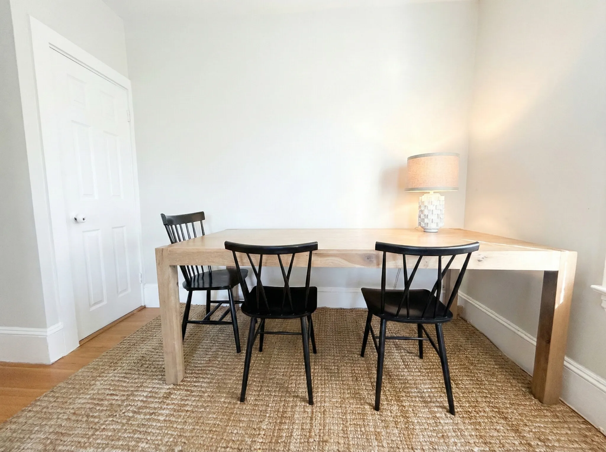 3.5 bed, 1.5 bath apartment for rent at 20 Fellsway West Unit 2, Somerville — photo 6 of 17