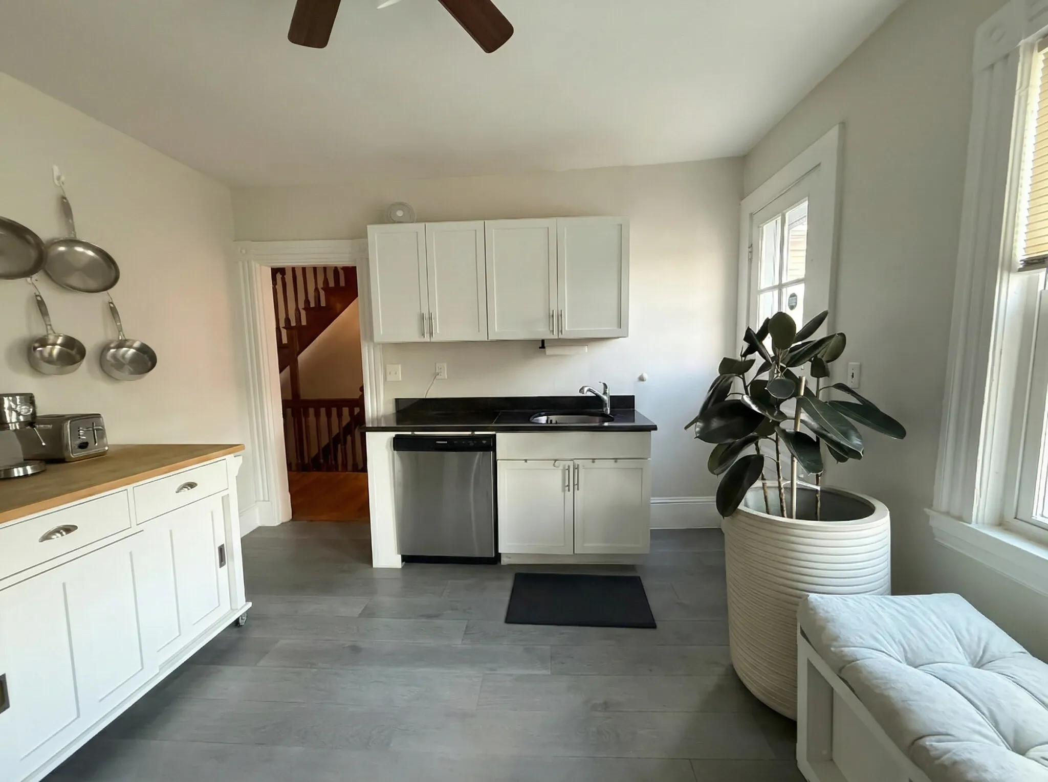 3.5 bed, 1.5 bath apartment for rent at 20 Fellsway West Unit 2, Somerville — photo 2 of 17