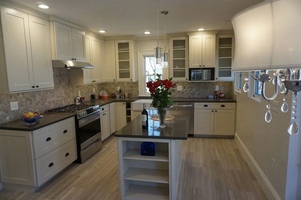 5 bed, 3 bath apartment for rent at 20 Fern St Unit A, Newton — photo 2 of 20