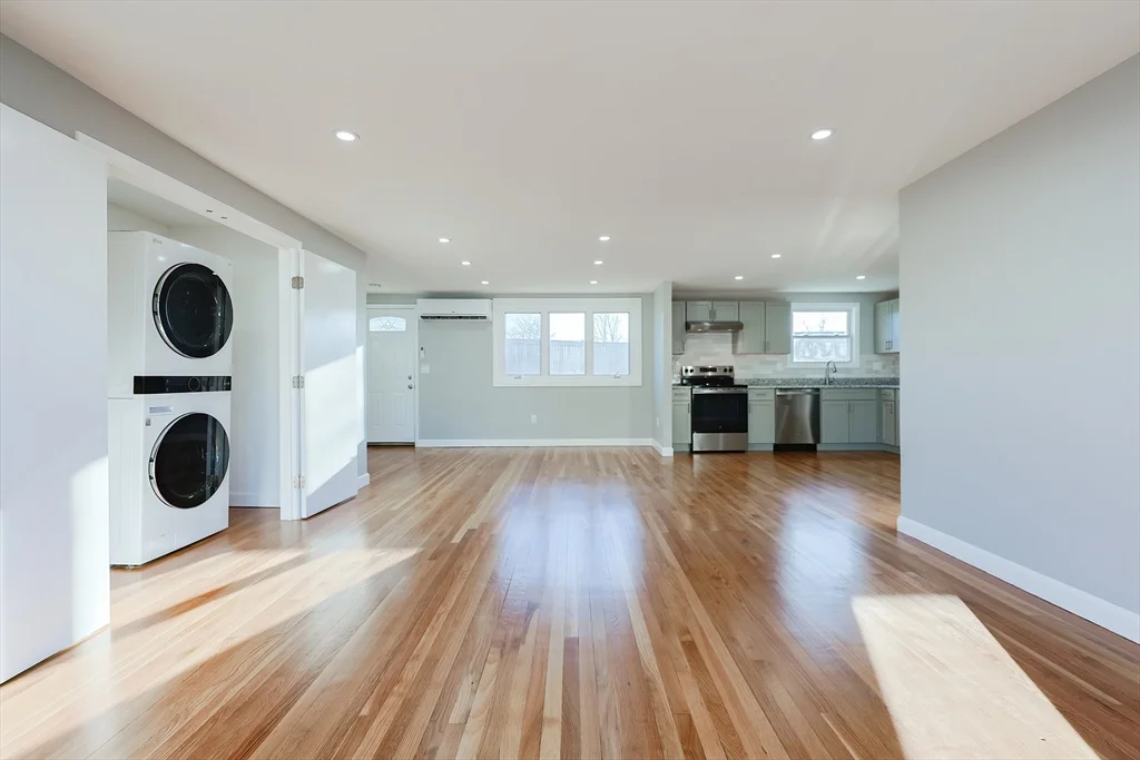 3 bed, 1 bath apartment for rent at 20 Festa Rd Unit 1, Revere — photo 10 of 30