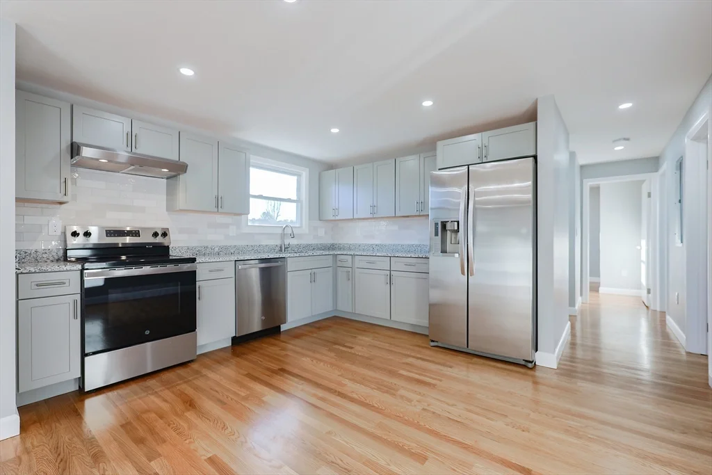 3 bed, 1 bath apartment for rent at 20 Festa Rd Unit 1, Revere — photo 5 of 30