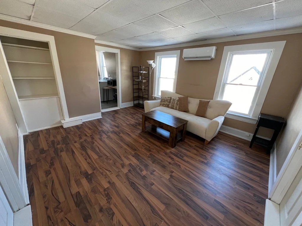 2 bed, 1 bath apartment for rent at 20 Florence St Unit 2, Worcester — photo 13 of 20