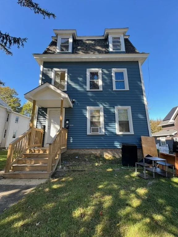 2 bed, 1 bath apartment for rent at 20 Florence St Unit 2, Worcester — photo 1 of 20