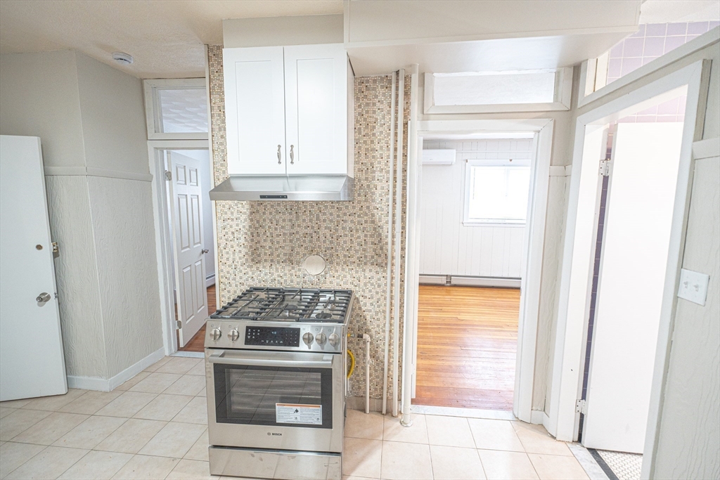 2 bed, 1 bath apartment for rent at 20 Ford St Unit 1, East Boston — photo 5 of 8