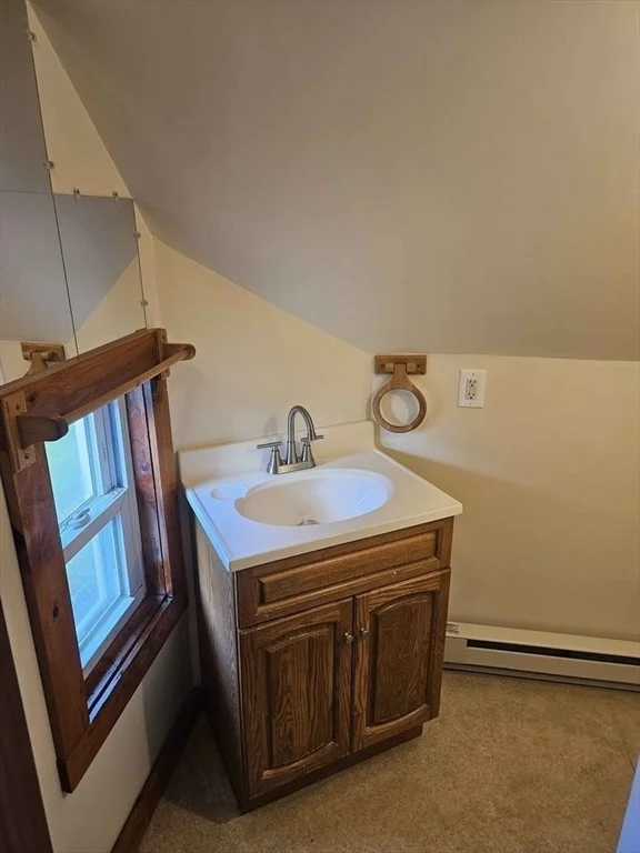 2 bed, 1 bath apartment for rent at 20 Forest St Unit 3, Middleboro — photo 7 of 12