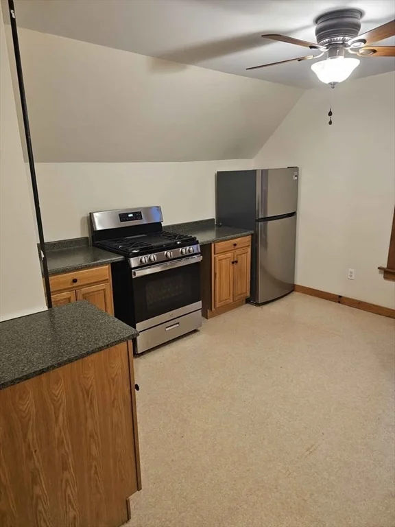 2 bed, 1 bath apartment for rent at 20 Forest St Unit 3, Middleboro — photo 2 of 12