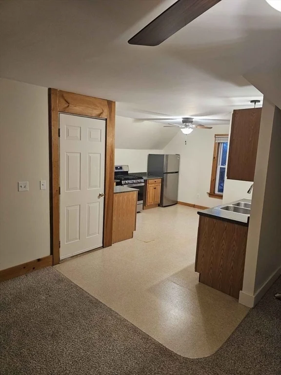 2 bed, 1 bath apartment for rent at 20 Forest St Unit 3, Middleboro — photo 1 of 12