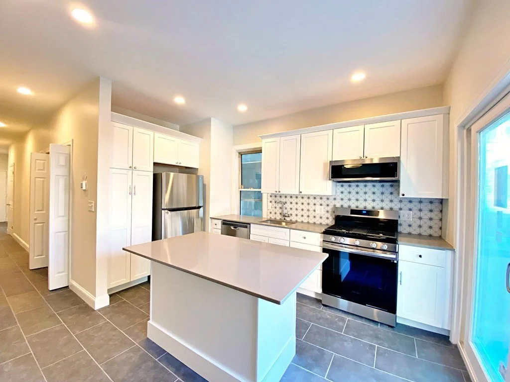 3 bed, 1 bath apartment for rent at 20 Frankfort St Unit 1, East Boston