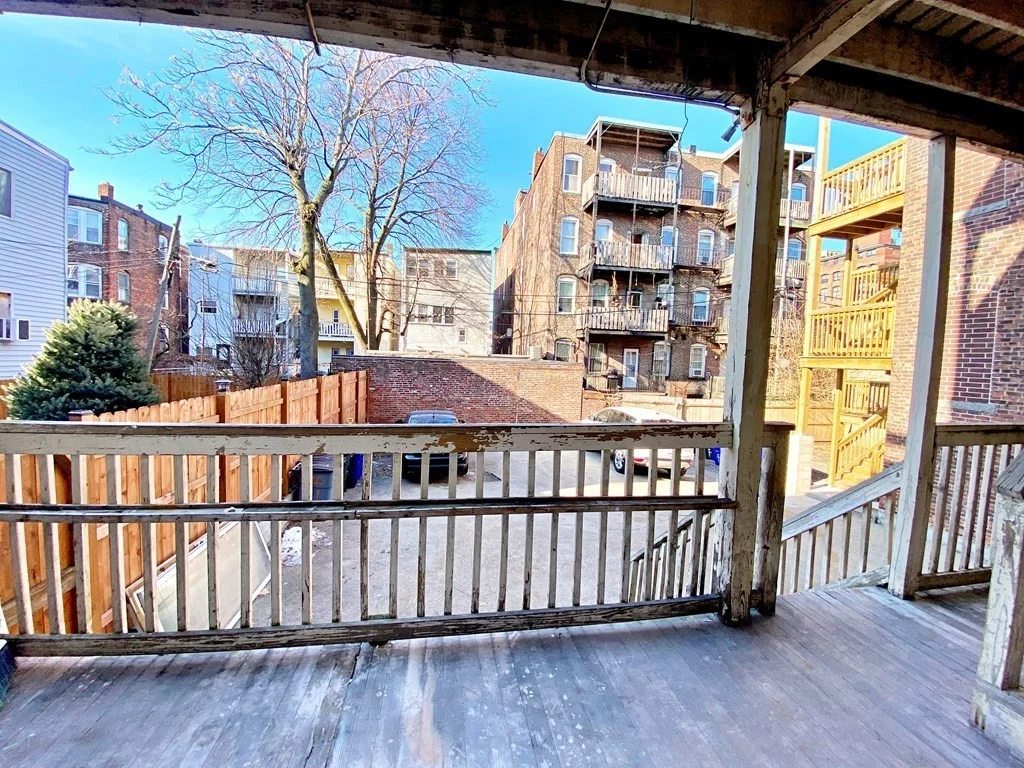 3 bed, 1 bath apartment for rent at 20 Frankfort St Unit 1, East Boston — photo 23 of 27