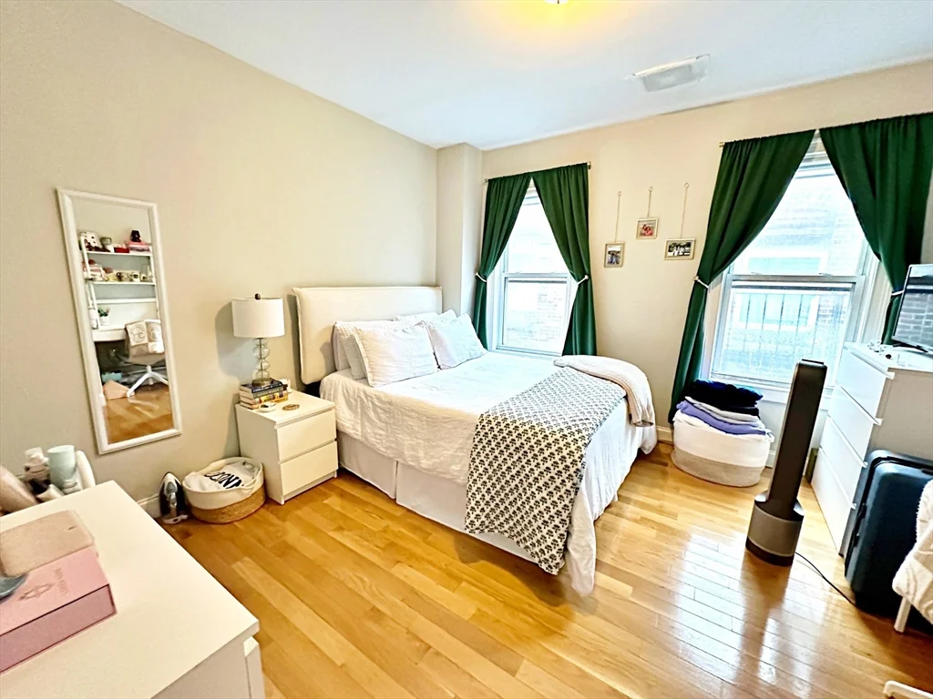 3 bed, 2 bath apartment for rent at 20 Frankfort St Unit 3, East Boston — photo 9 of 18