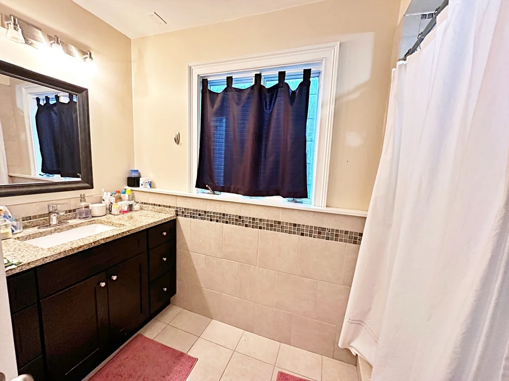 3 bed, 2 bath apartment for rent at 20 Frankfort St Unit 3, East Boston — photo 13 of 18