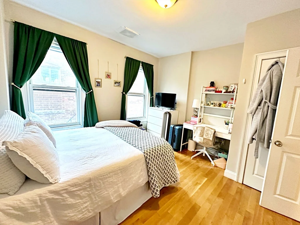 3 bed, 2 bath apartment for rent at 20 Frankfort St Unit 3, East Boston — photo 10 of 18