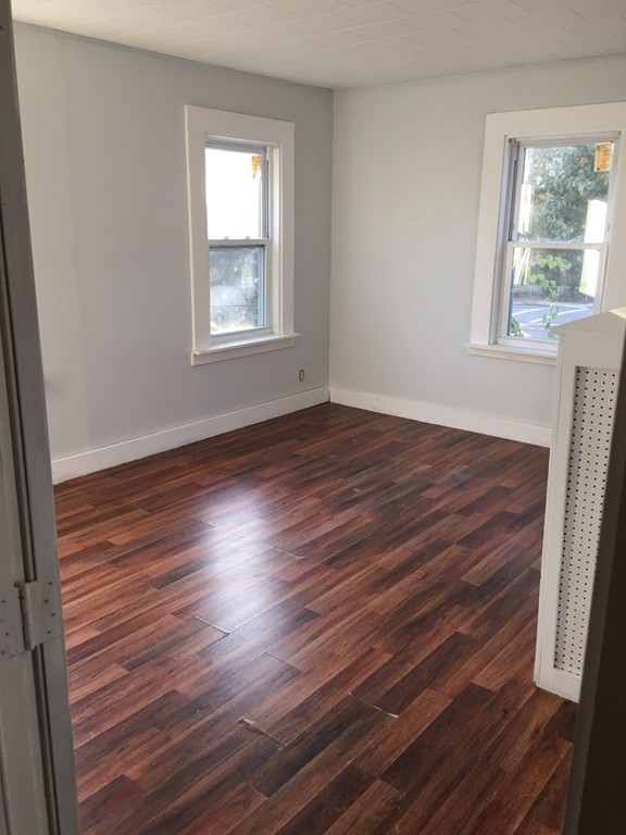 4 bed, 1 bath apartment for rent at 20 Fruit St Unit 1, Taunton — photo 6 of 12