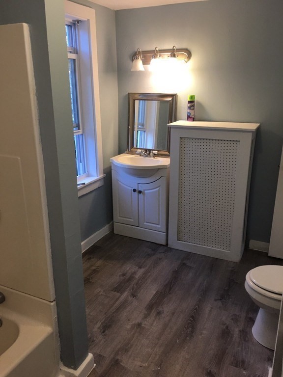 4 bed, 1 bath apartment for rent at 20 Fruit St Unit 1, Taunton — photo 11 of 12