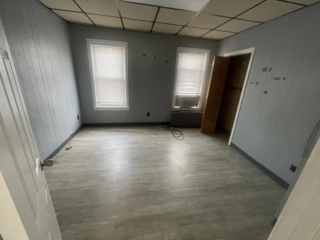 3 bed, 1 bath apartment for rent at 20 Garfield St Unit 1, Taunton — photo 2 of 7