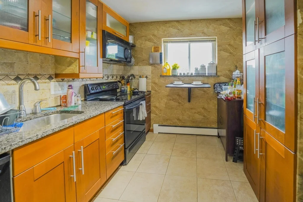 2 bed, 1 bath apartment for rent at 20 Gates St Unit 6, West Roxbury — photo 3 of 11