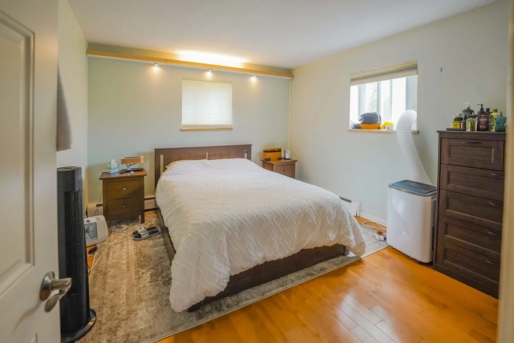 2 bed, 1 bath apartment for rent at 20 Gates St Unit 6, West Roxbury — photo 5 of 11