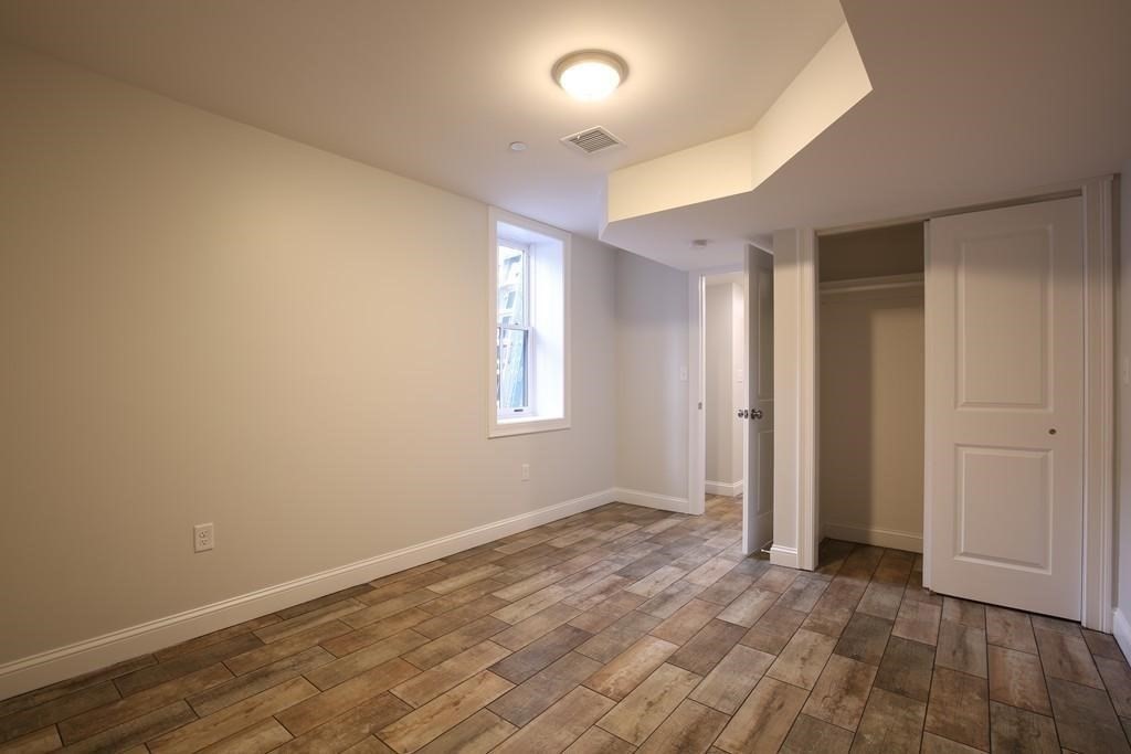 4 bed, 3 bath apartment for rent at 20 George St Unit 1, East Somerville — photo 5 of 10