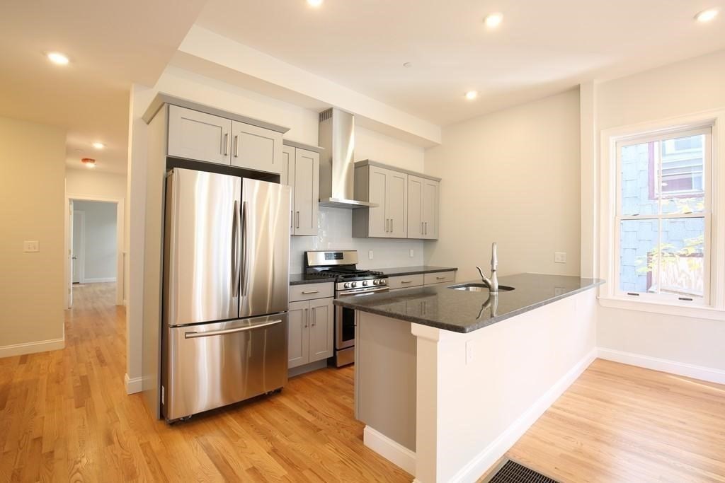 4 bed, 3 bath apartment for rent at 20 George St Unit 1, East Somerville