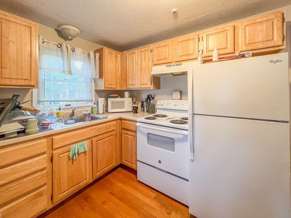 1 bed, 1 bath apartment for rent at 20 Germain Ave Unit 2, Quincy — photo 4 of 11