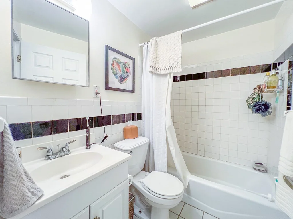 1 bed, 1 bath apartment for rent at 20 Germain Ave Unit 2, Quincy — photo 10 of 11