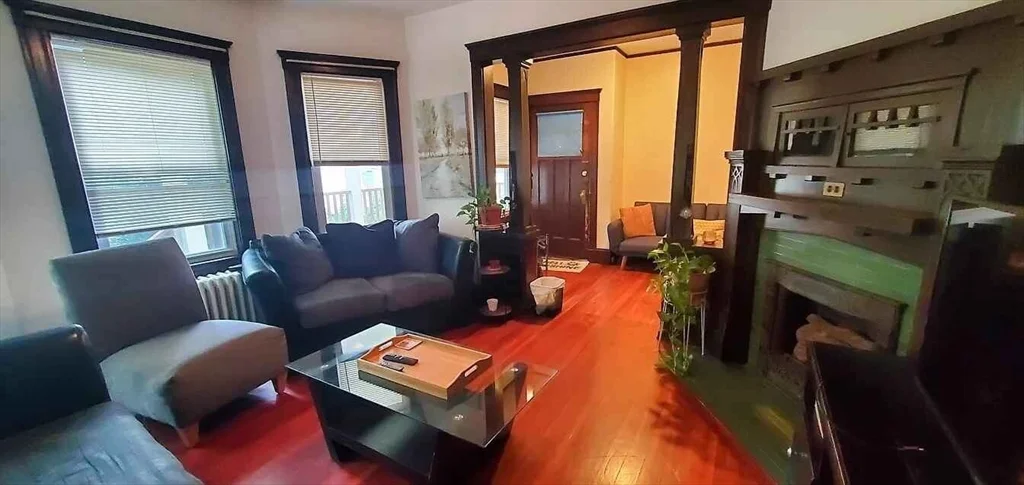 3 bed, 1 bath apartment for rent at 20 Glade Ave Unit 3, Jamaica Plain — photo 4 of 12