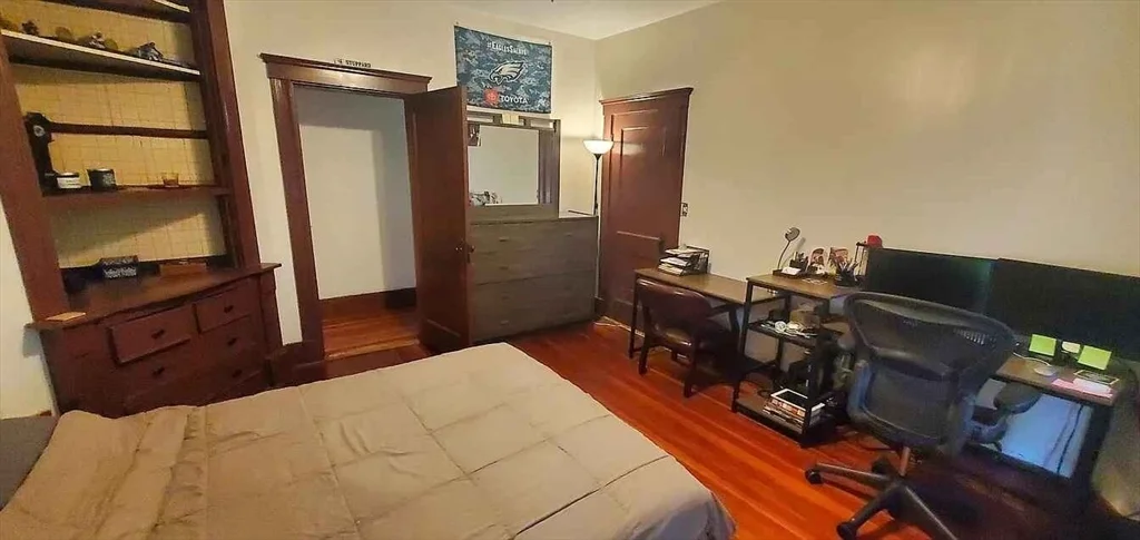 3 bed, 1 bath apartment for rent at 20 Glade Ave Unit 3, Jamaica Plain — photo 8 of 12